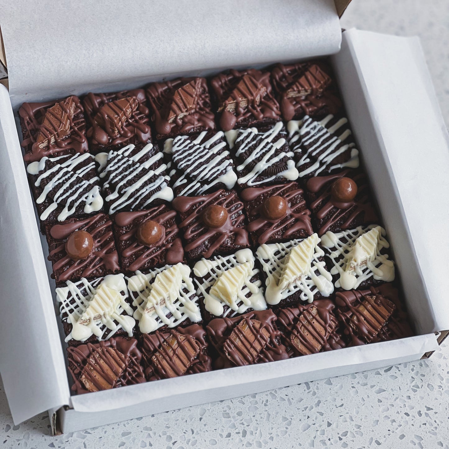 25 Piece Brownie Platter with Classic Toppings (Freezer Friendly)