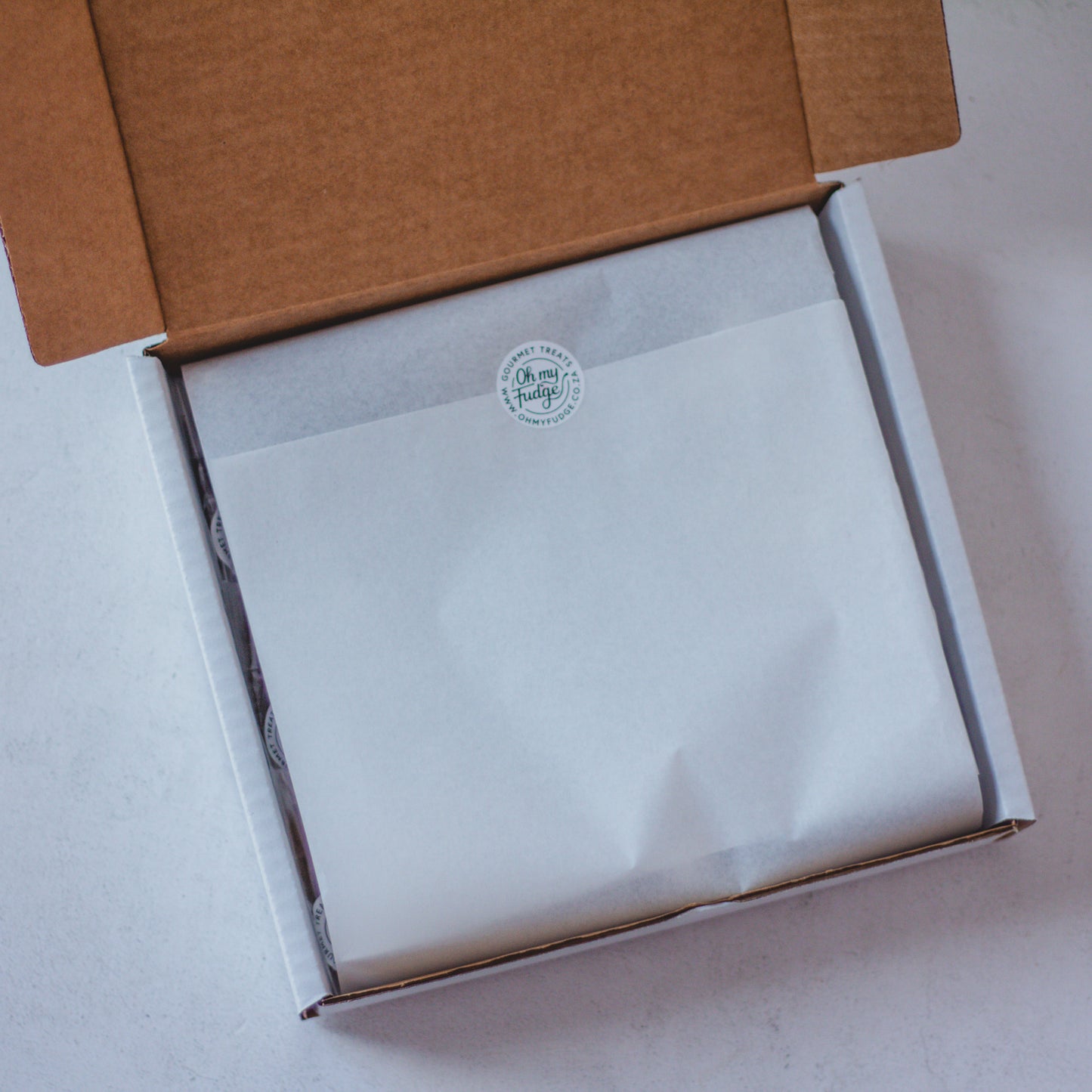Fudge Hug Treat Box