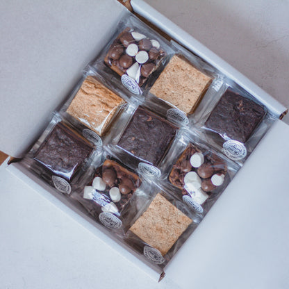 Fudge Hug Treat Box