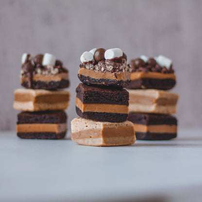 Fudge Hug Treat Box